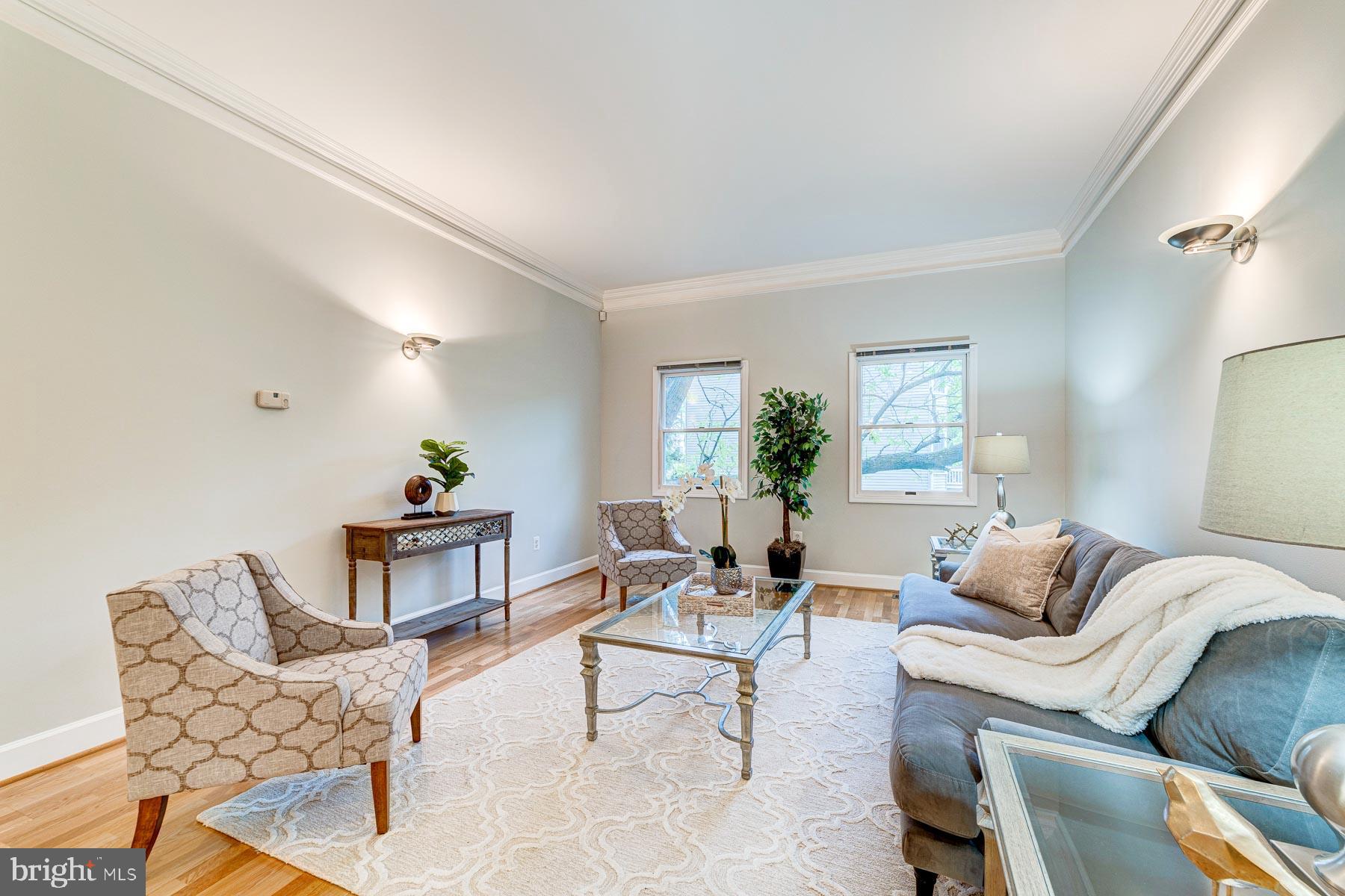 702 Ninovan Road Southeast Vienna, VA 22180 - Photo 25 of 115 Gallery Image 25