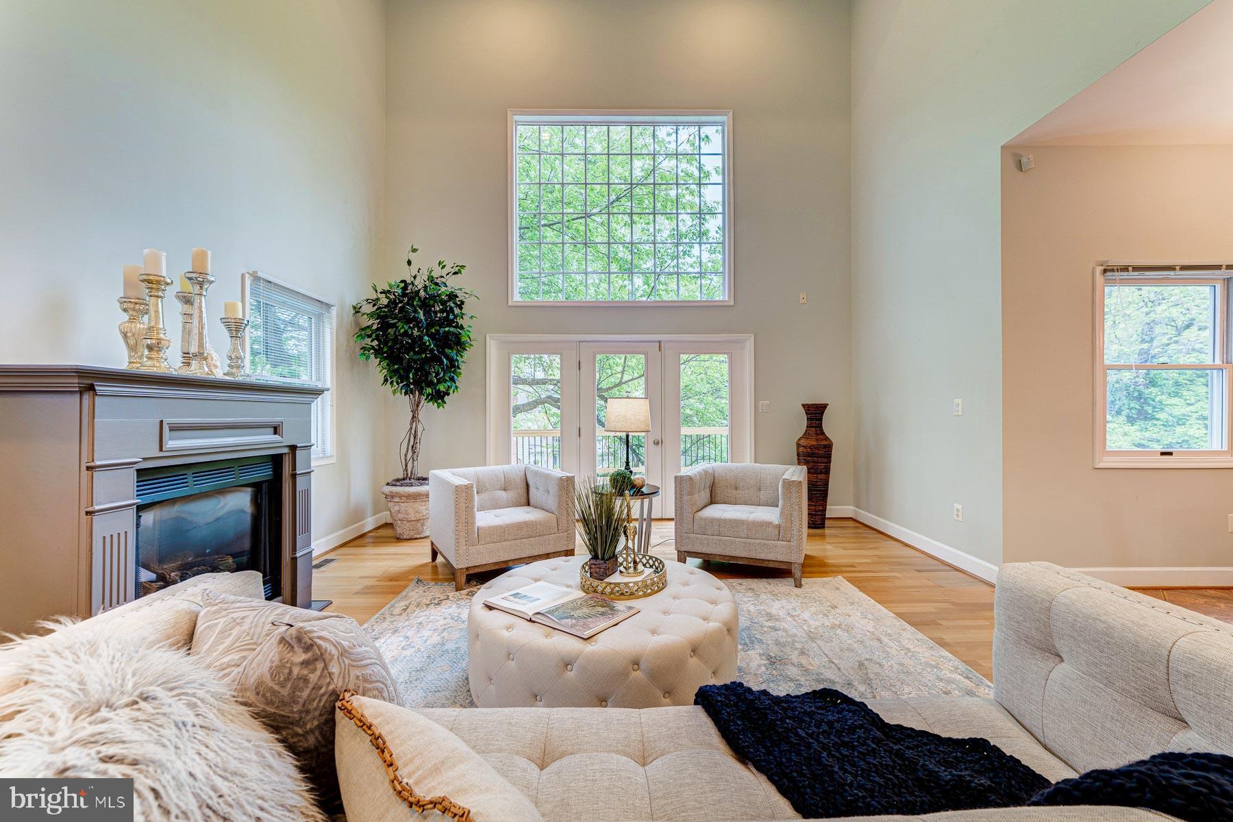 702 Ninovan Road Southeast Vienna, VA 22180 - Photo 40 of 115 Gallery Image 40