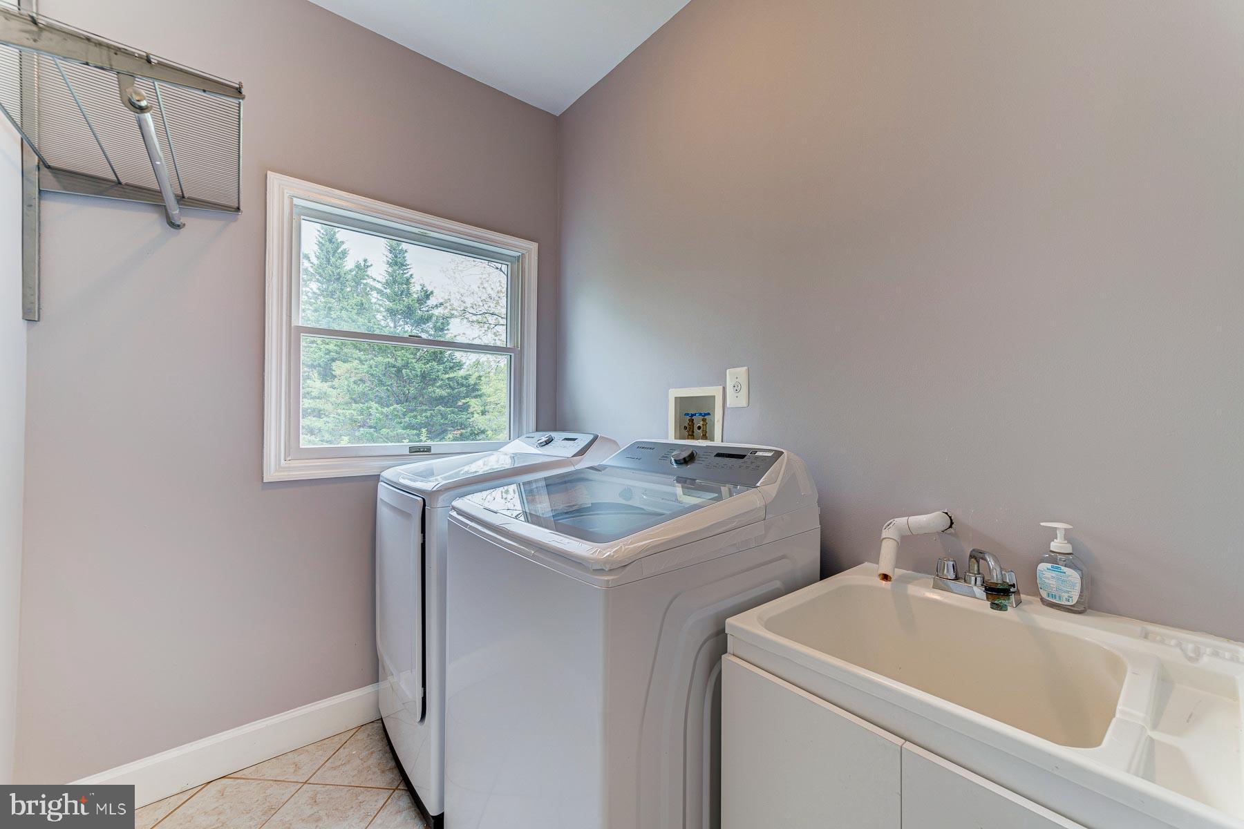 702 Ninovan Road Southeast Vienna, VA 22180 - Photo 79 of 115 Gallery Image 79