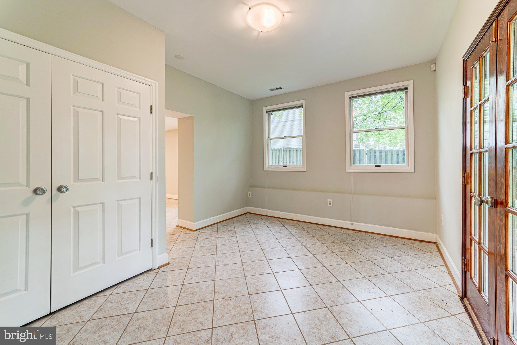 702 Ninovan Road Southeast Vienna, VA 22180 - Photo 97 of 115 Gallery Image 97
