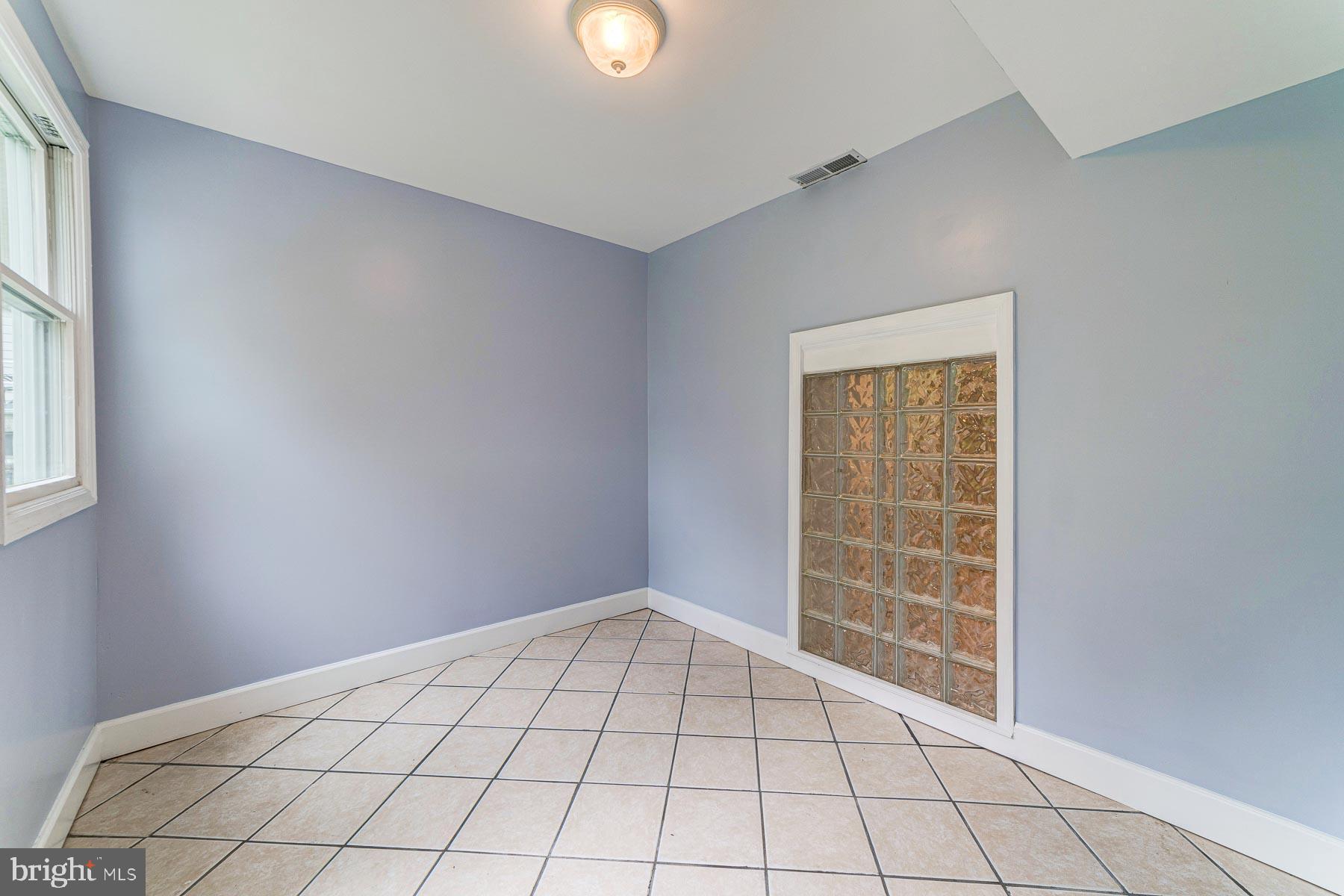 702 Ninovan Road Southeast Vienna, VA 22180 - Photo 99 of 115 Gallery Image 99