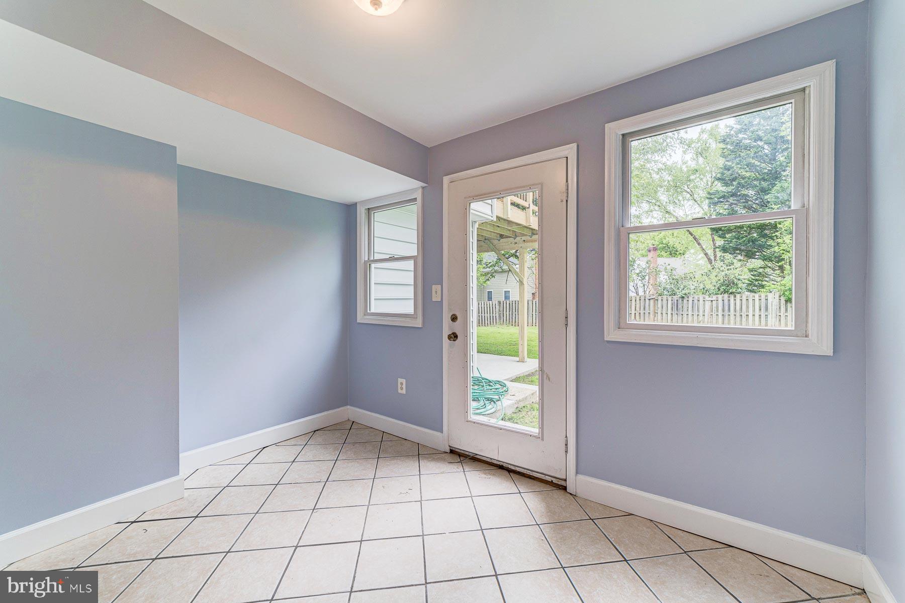 702 Ninovan Road Southeast Vienna, VA 22180 - Photo 100 of 115 Gallery Image 100