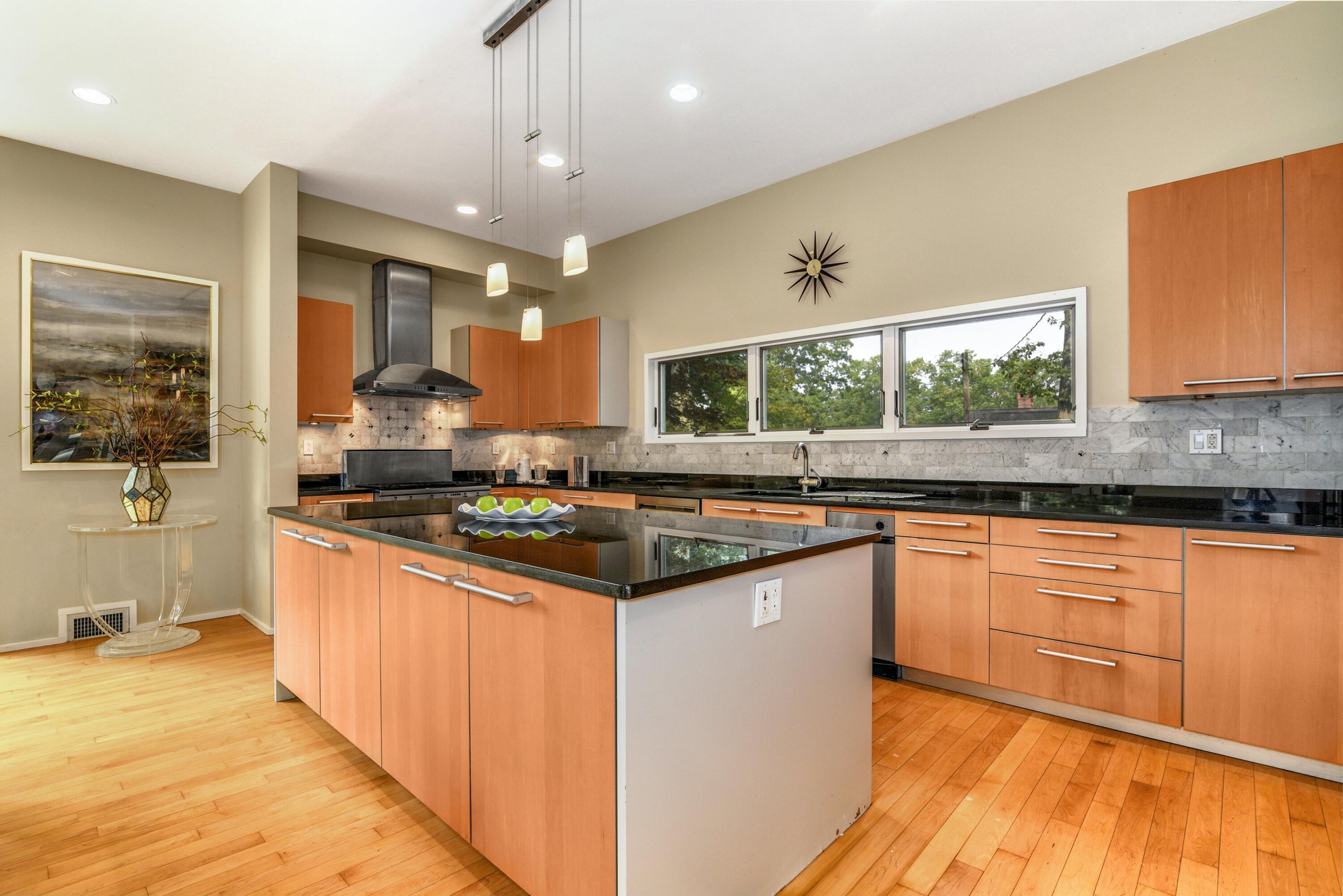 31 Chichester Road New Canaan, CT 06840 - Photo 11 of 30 006-395264-DSC_2754_HDR