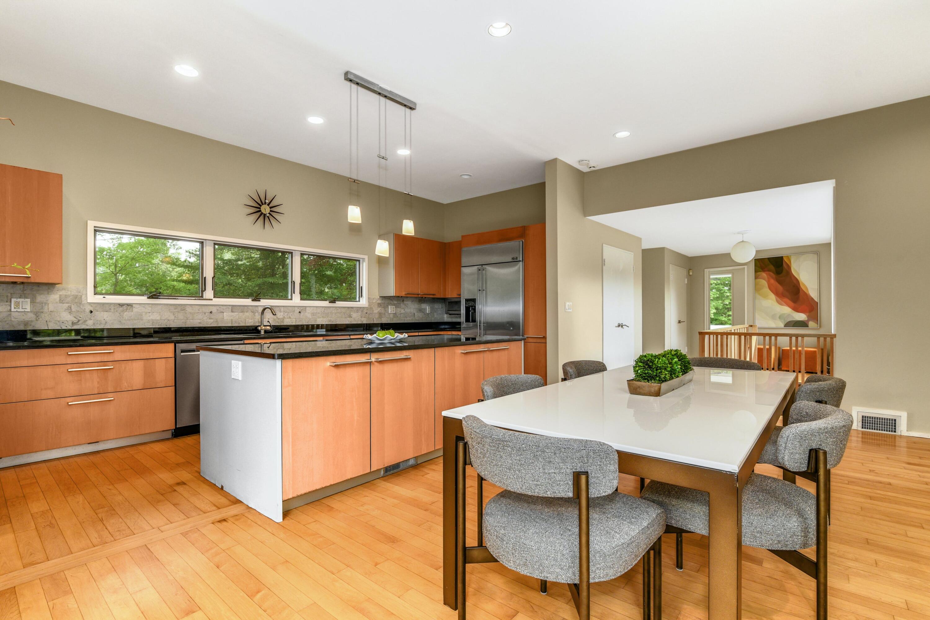 31 Chichester Road New Canaan, CT 06840 - Photo 13 of 30 009-395264-DSC_2783_HDR