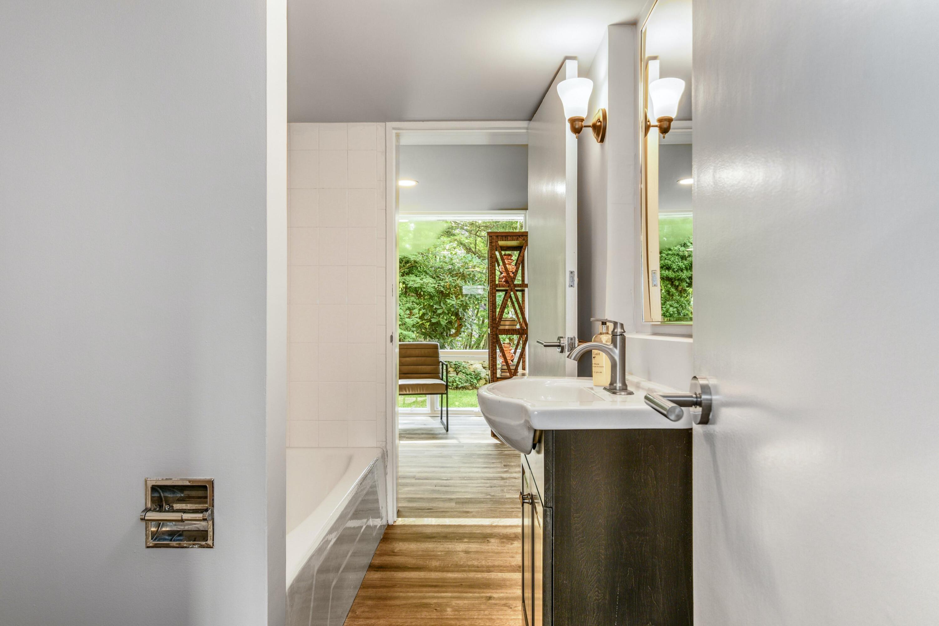 31 Chichester Road New Canaan, CT 06840 - Photo 26 of 30 022-395264-DSC_2891_HDR