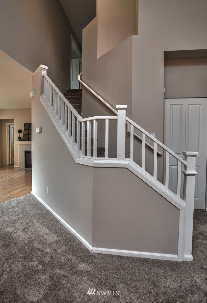 27531 Maple Ridge Way Southeast Maple Valley, WA 98038 - Photo 5 of 24
