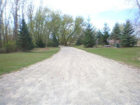 5668 Sanilac Road Vassar, MI 48768 - Photo 3 of 12 20261321-2.JPG