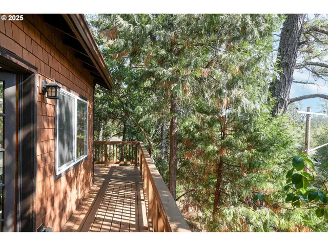 $460,000 | 311 Spaulding Avenue, Brownsville, OR 97327