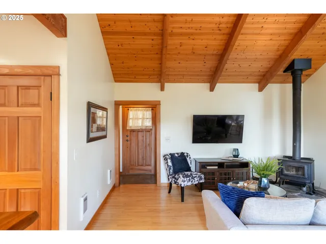 $460,000 | 311 Spaulding Avenue, Brownsville, OR 97327