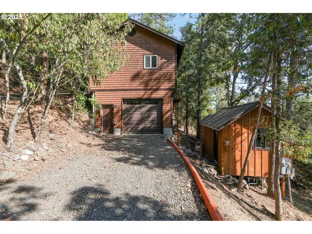 $460,000 | 311 Spaulding Avenue, Brownsville, OR 97327