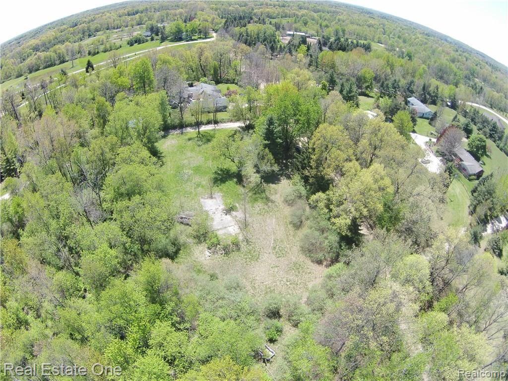 2500 Texter Road Leonard, MI 48367 - Photo 12 of 19 Gallery Image 12