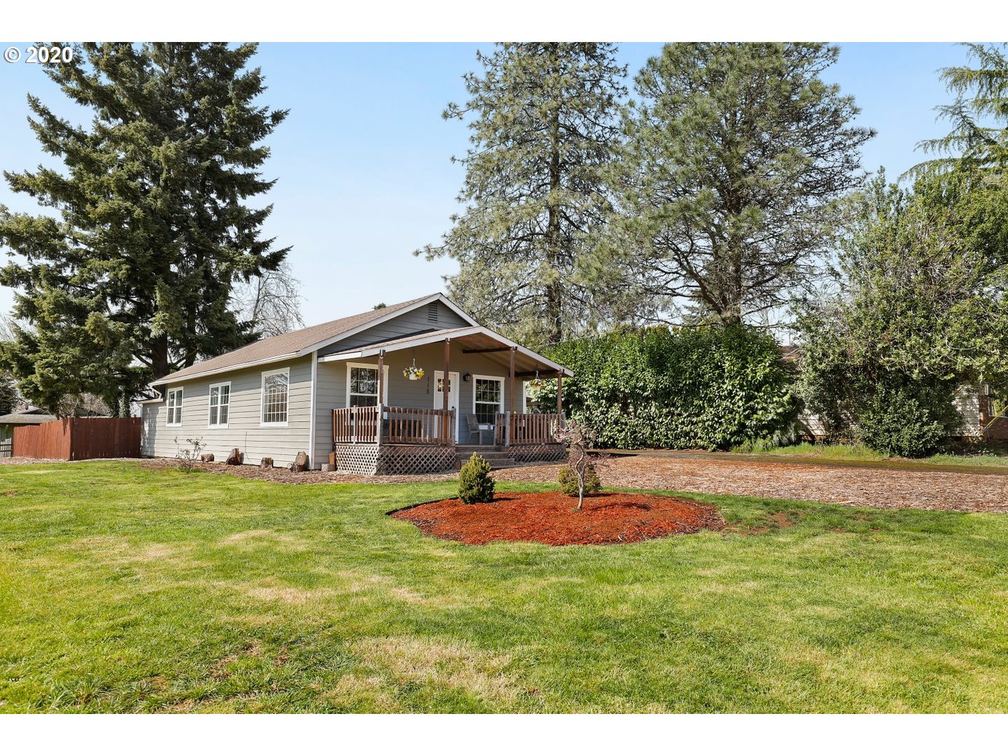 115 Canemah Road Oregon City, OR 97045 - Photo 2 of 29 Gallery Image 2