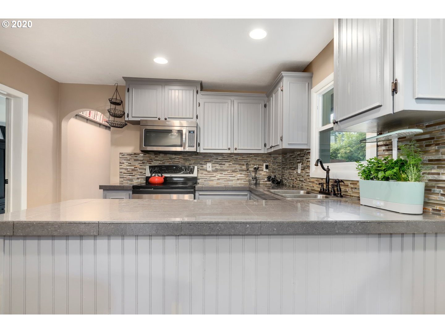 115 Canemah Road Oregon City, OR 97045 - Photo 12 of 29 Gallery Image 12