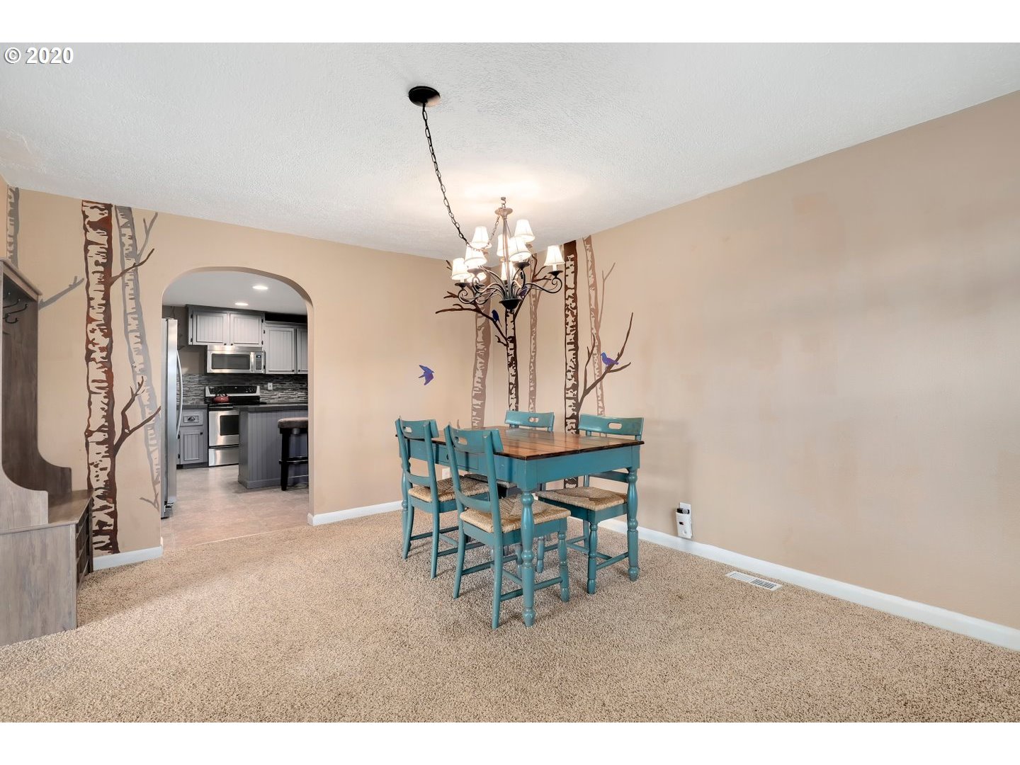 115 Canemah Road Oregon City, OR 97045 - Photo 10 of 29 Gallery Image 10