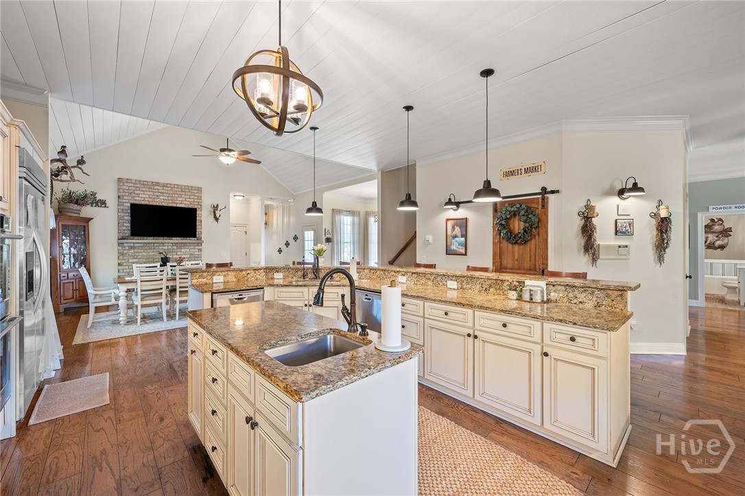 2206 Lem Edwards Road Colbert, GA 30628 - Photo 17 of 75 Gourmet Kitchen