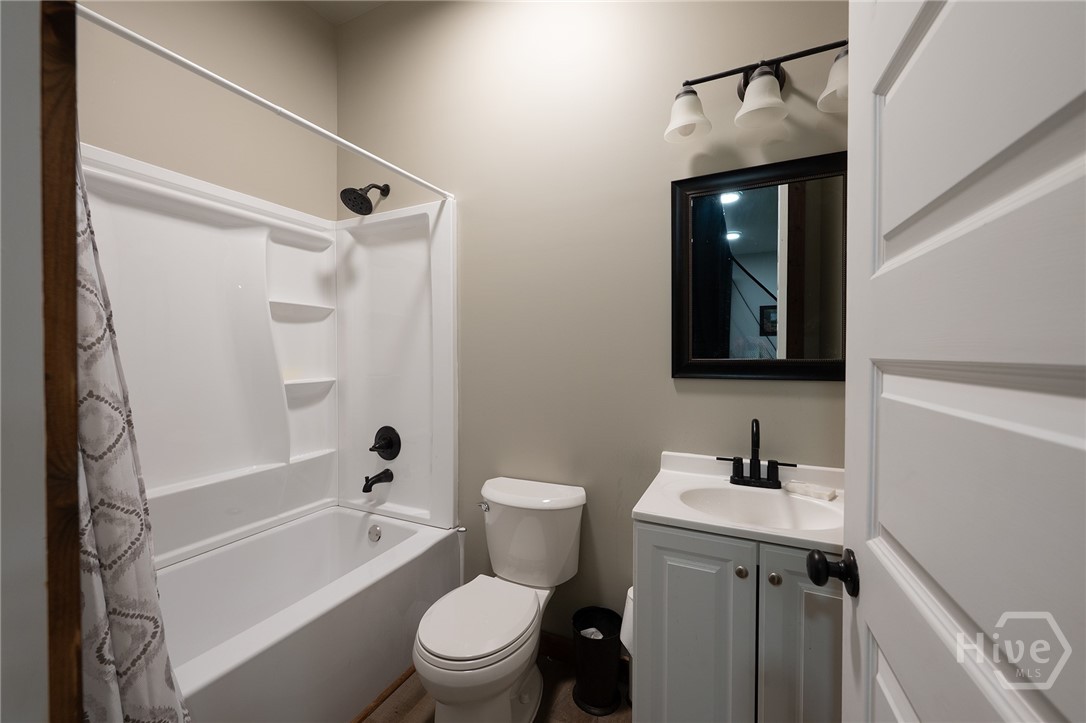 2206 Lem Edwards Road Colbert, GA 30628 - Photo 57 of 75 Workshop Bathroom