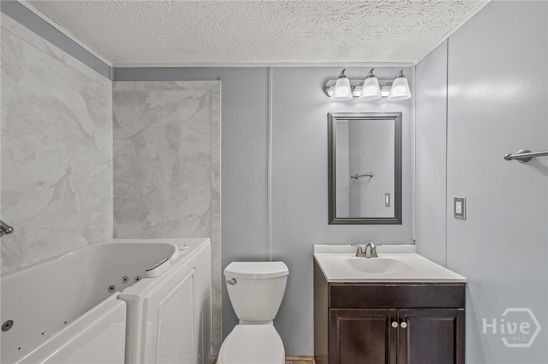 2206 Lem Edwards Road Colbert, GA 30628 - Photo 64 of 75 Cottage Bathroom 1