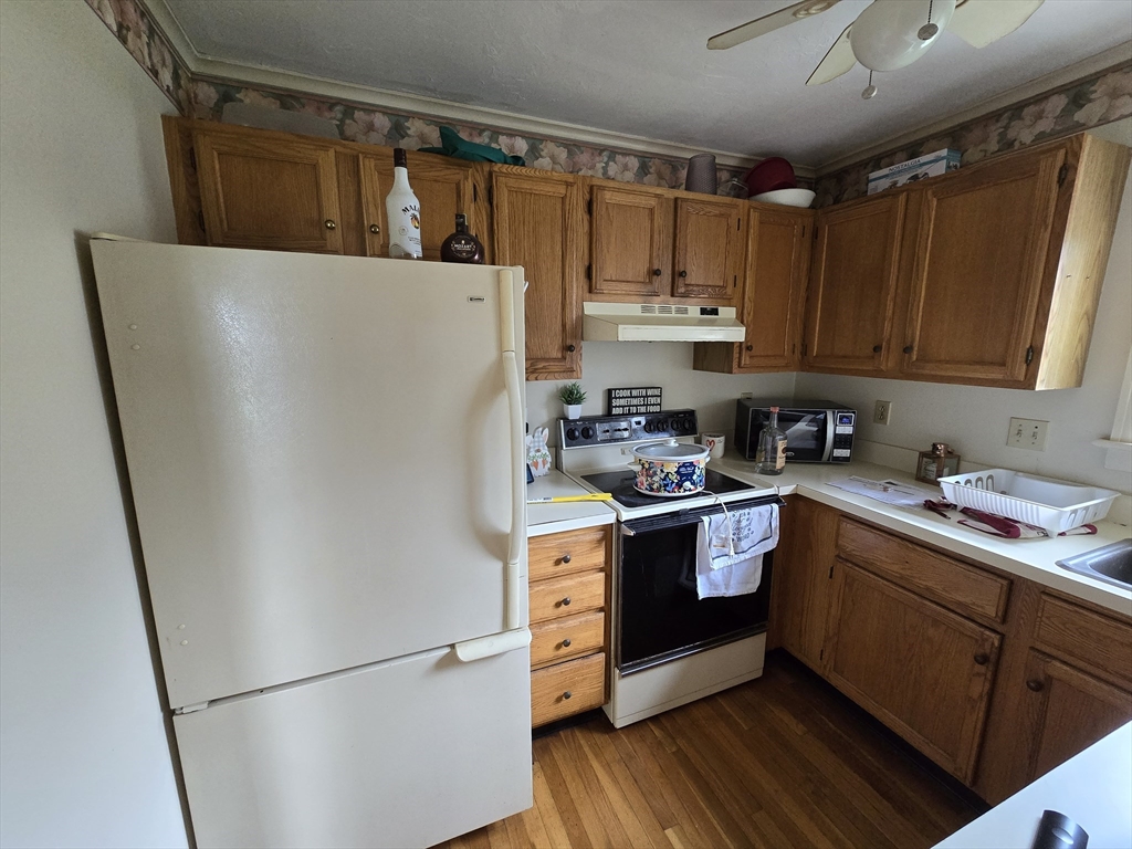 38 Ray Street, Unit 3 Webster, MA 01570 - Photo 6 of 29 Gallery Image 6