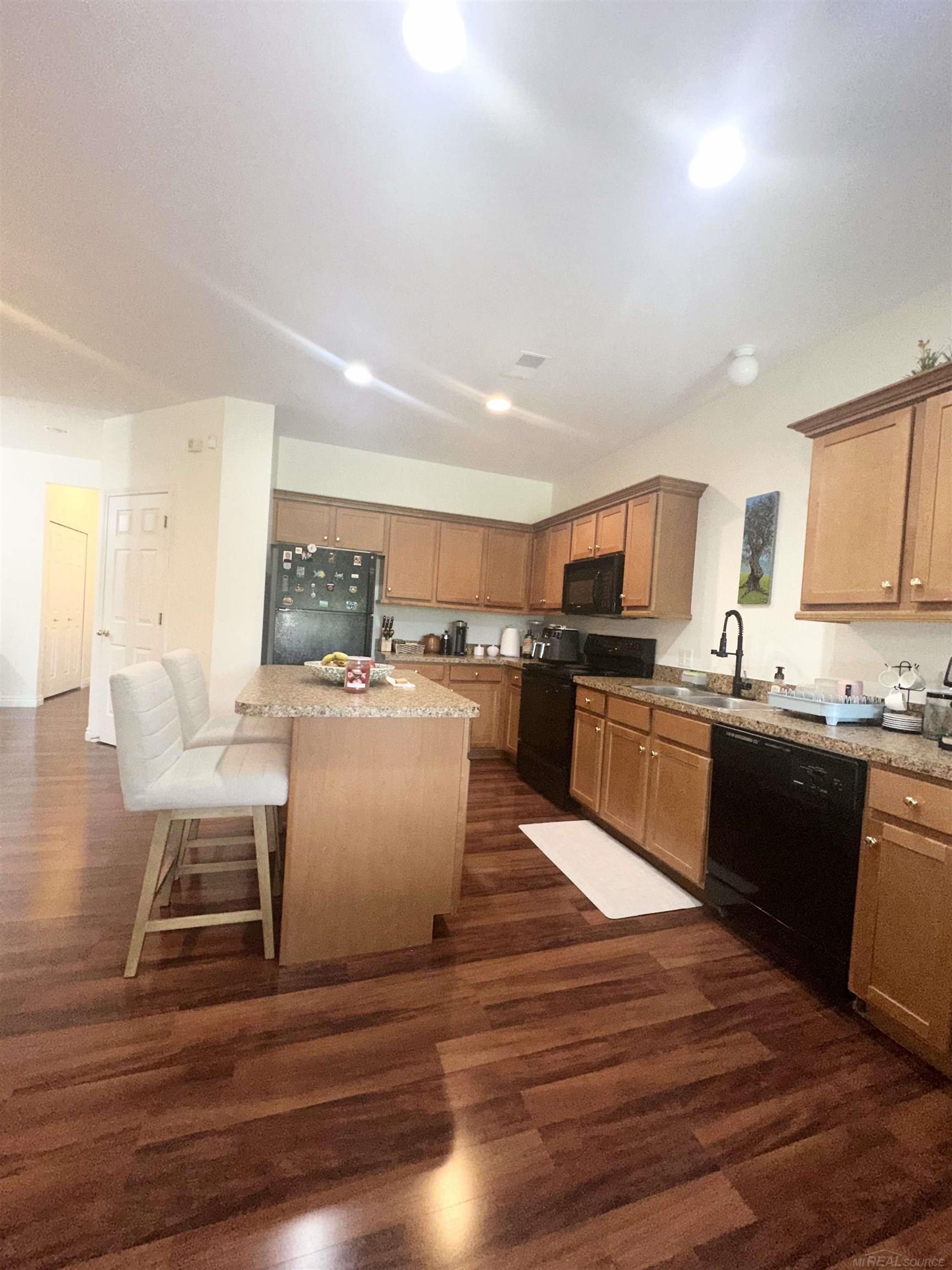7859 24 Mile Road Utica, MI 48316 - Photo 6 of 21