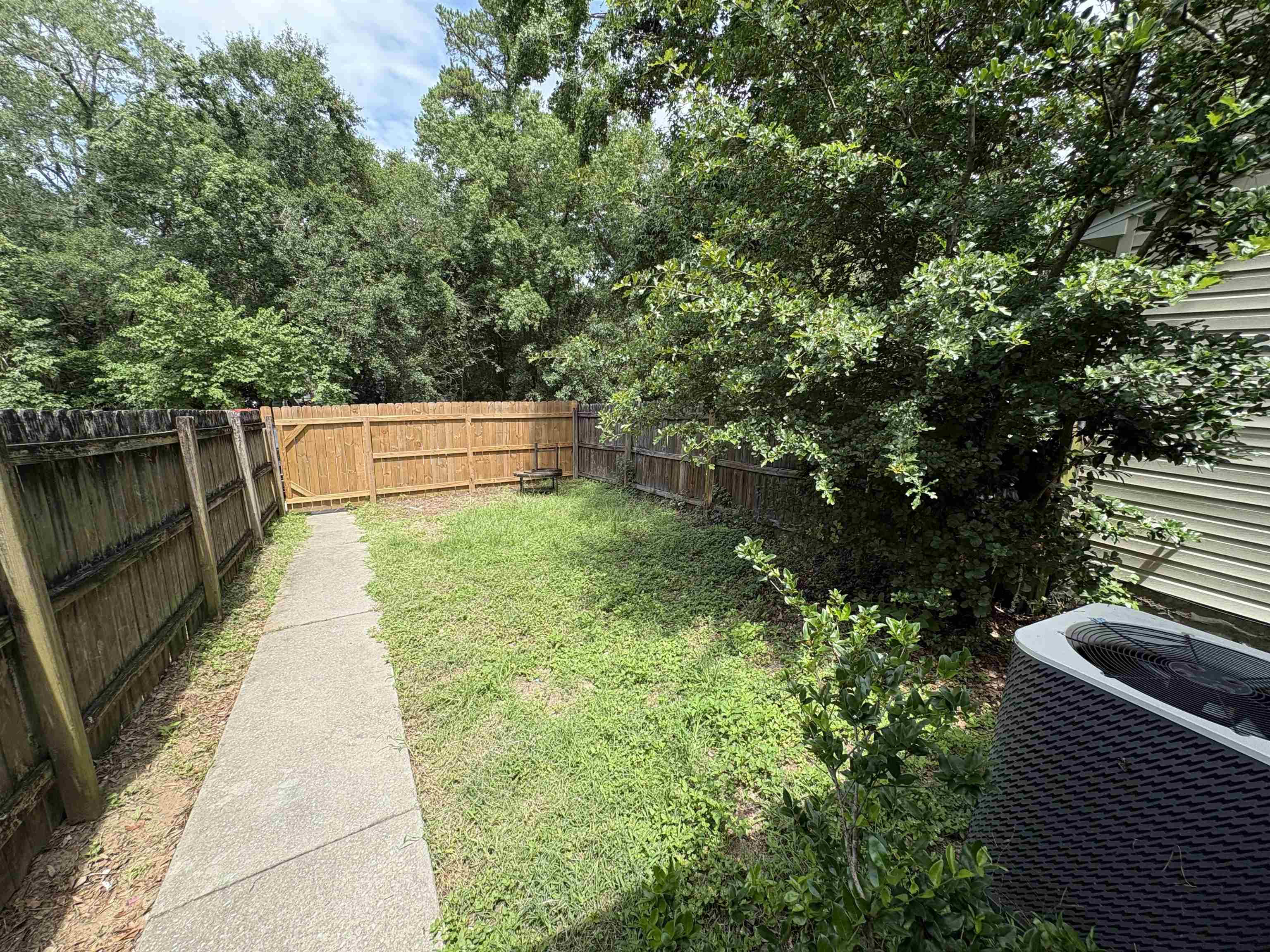 1264 Ocala Road, Unit B Tallahassee, FL 32304 - Photo 2 of 19