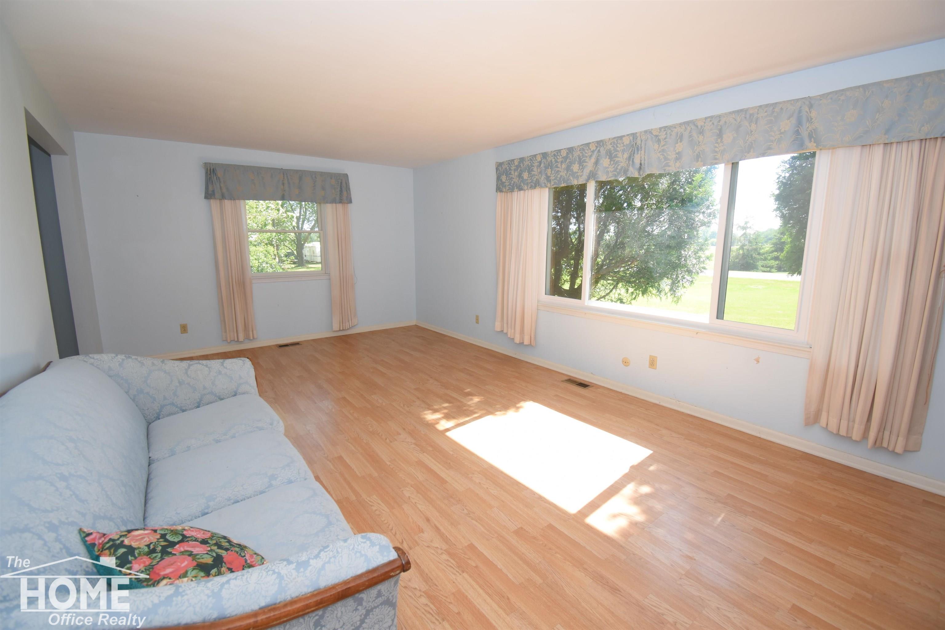 6923 South Byron Road Durand, MI 48429 - Photo 4 of 37