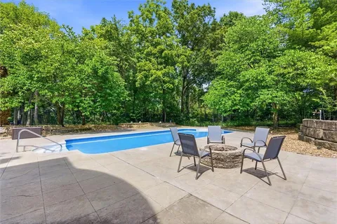 $899,950 | 4407 North Mulberry Drive, Kansas City, MO 64116