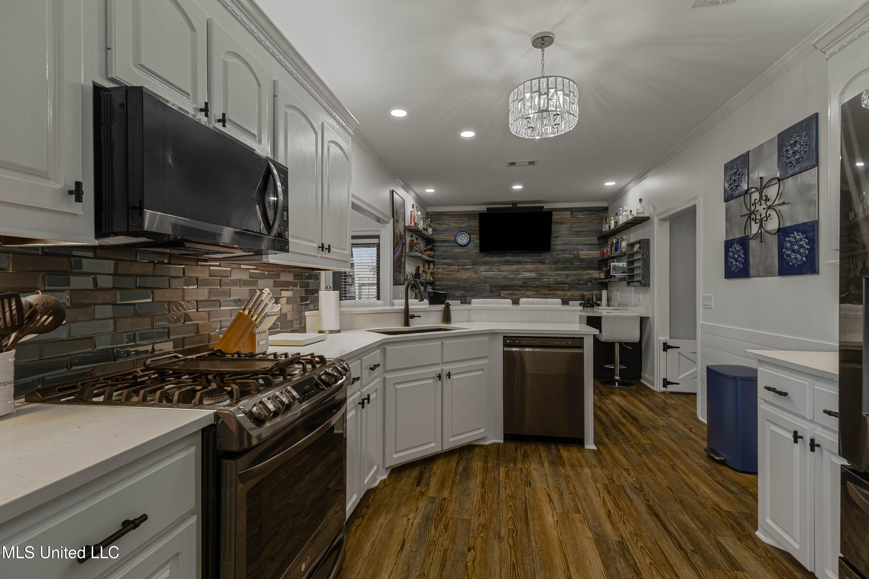 412 Rolling Hills Circle Brandon, MS 39042 - Photo 23 of 66 IMG_7238-Edit-Edit-2-Edit