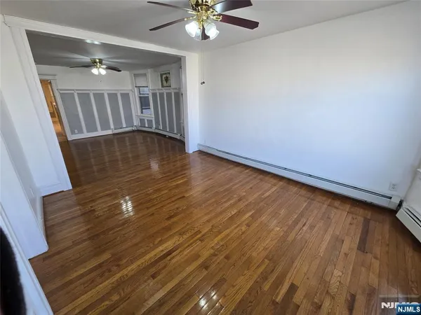 $2,200 | 162 Kearny Avenue, Unit 2, Kearny, NJ 07032