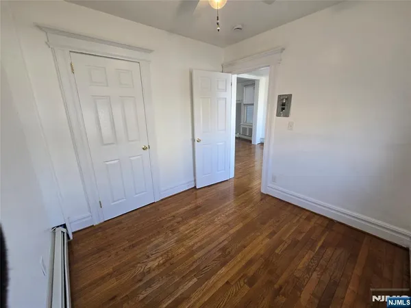 $2,200 | 162 Kearny Avenue, Unit 2, Kearny, NJ 07032