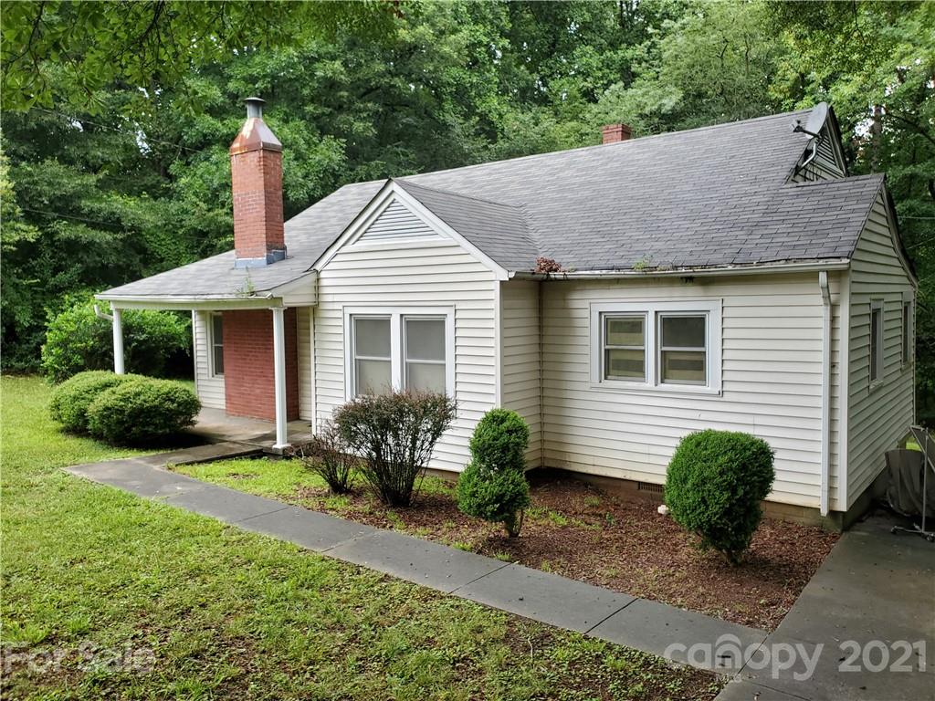 502 Queens Road Gastonia, NC 28052 - Photo 2 of 14 Gallery Image 2