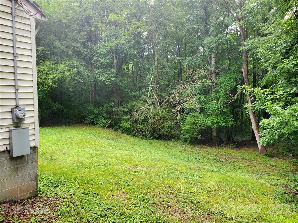 502 Queens Road Gastonia, NC 28052 - Photo 5 of 14 Gallery Image 5