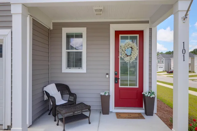 $365,000 | 101 Patterson Avenue, Goose Creek, SC 29445