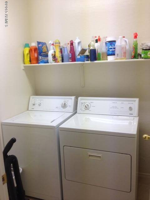 3804 South Conestoga Road Apache Junction, AZ 85119 - Photo 18 of 19 Washer & Dryer STAY