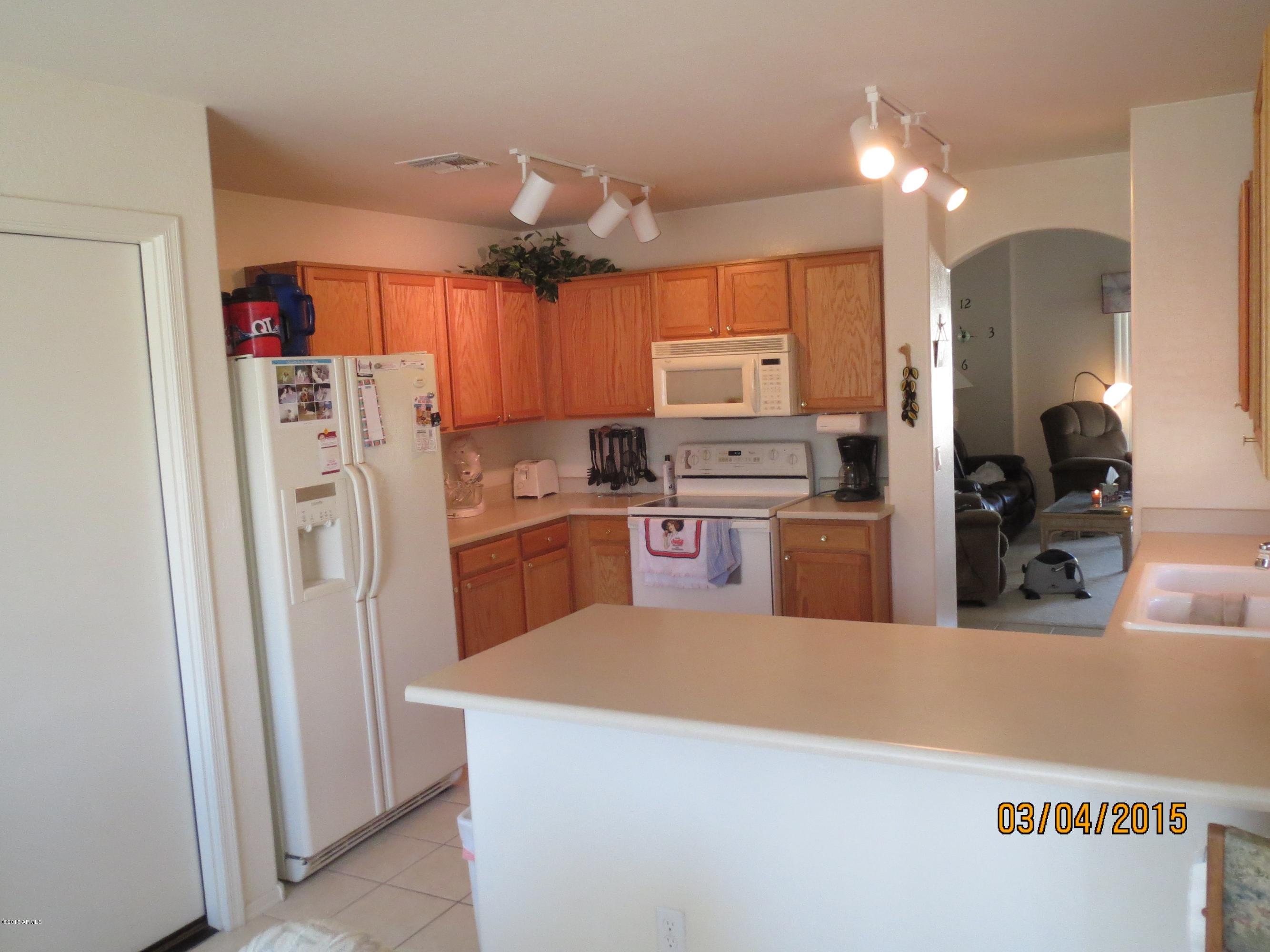 3804 South Conestoga Road Apache Junction, AZ 85119 - Photo 9 of 19 Kitchen