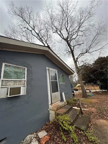 a view of a fruit basket