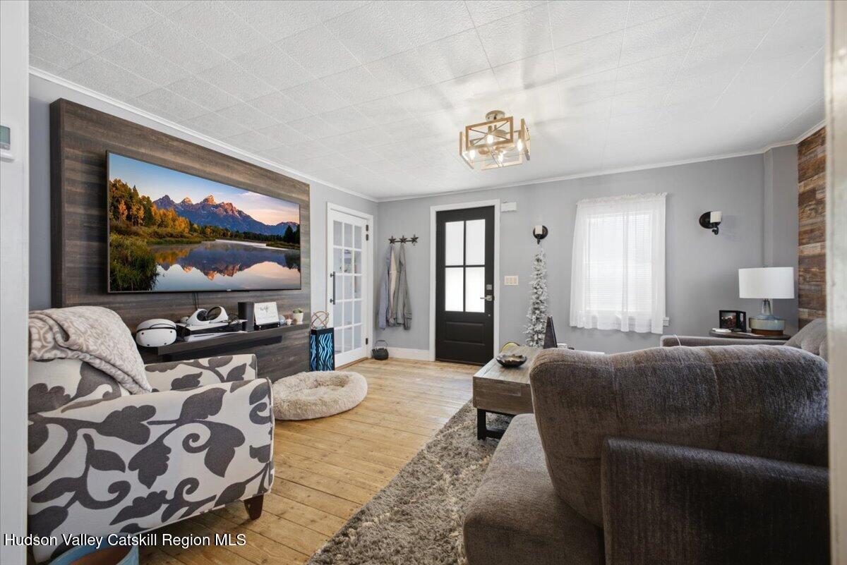 102 Stone Quarry Road Clifton Park, NY 12065 - Photo 5 of 37 5