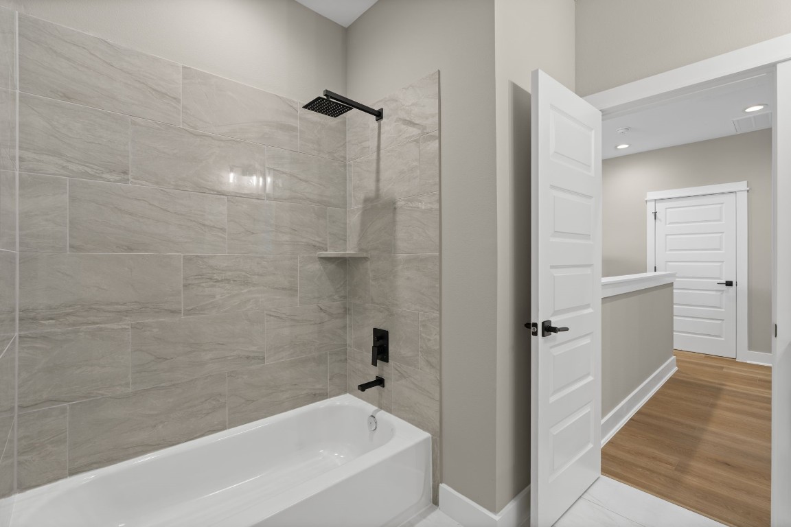 2210 Mansfield Street Houston, TX 77091 - Photo 28 of 36