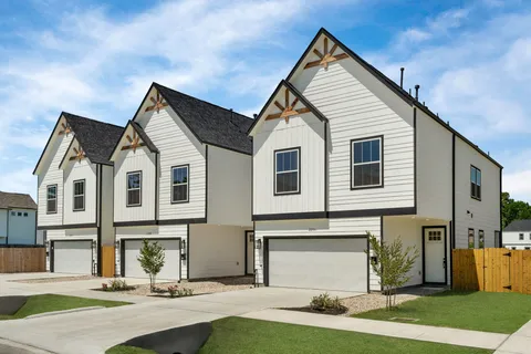 $349,900 | 2210 Mansfield Street, Houston, TX 77091