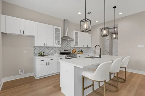 $349,900 | 2210 Mansfield Street, Houston, TX 77091