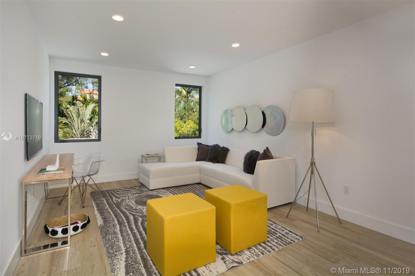 2550 Overbrook Street Miami, FL 33133 - Photo 12 of 19 Beautiful Upstairs Family Room