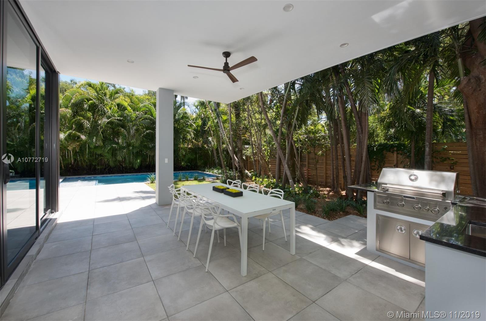 2550 Overbrook Street Miami, FL 33133 - Photo 16 of 19 Al Fresco Summer Kitchen