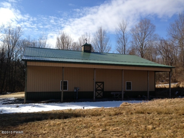 32 Maines Road Hawley, PA 18428 - Photo 3 of 8