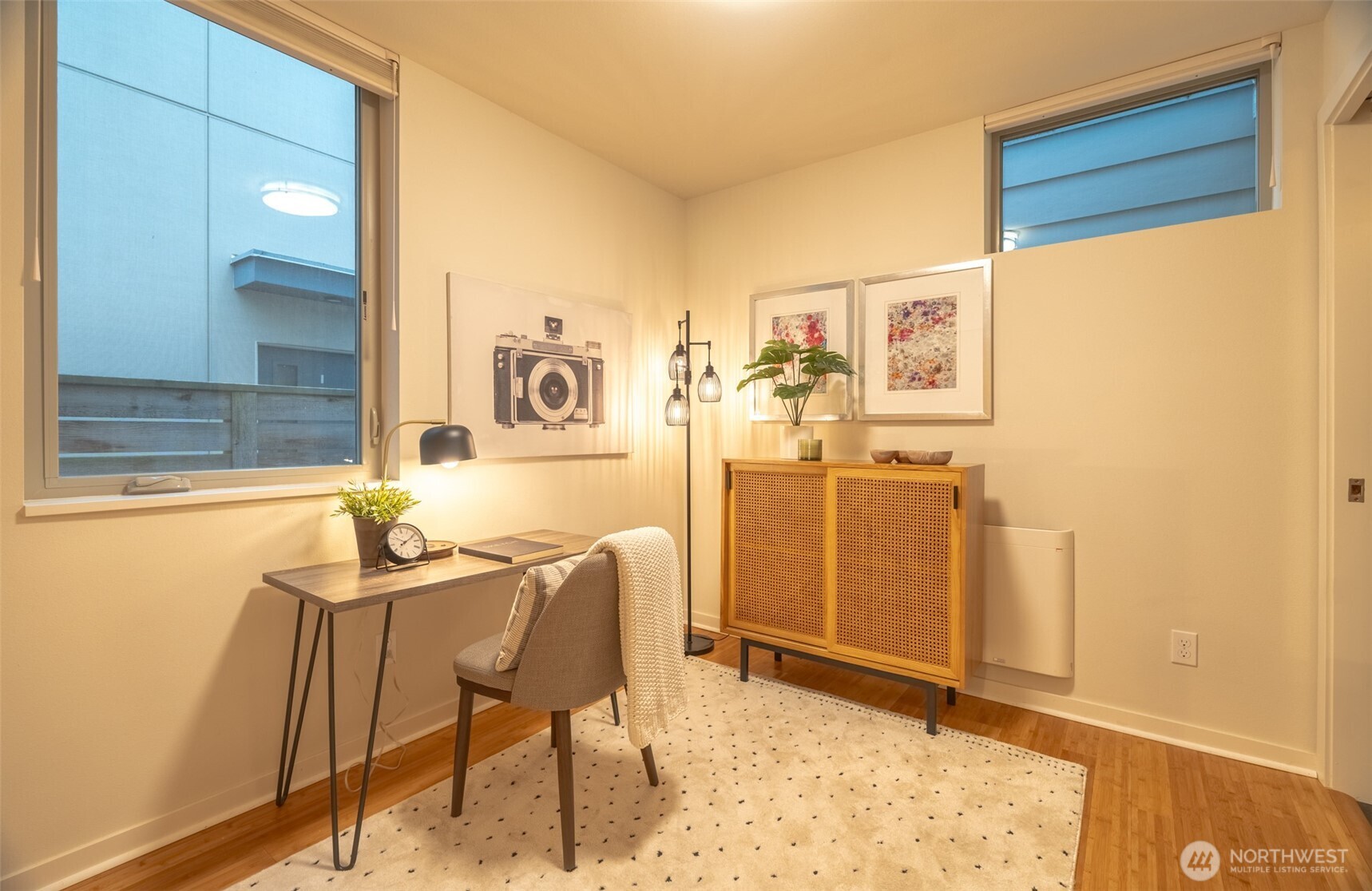 4413 Meridian Avenue North Seattle, WA 98103 - Photo 21 of 32