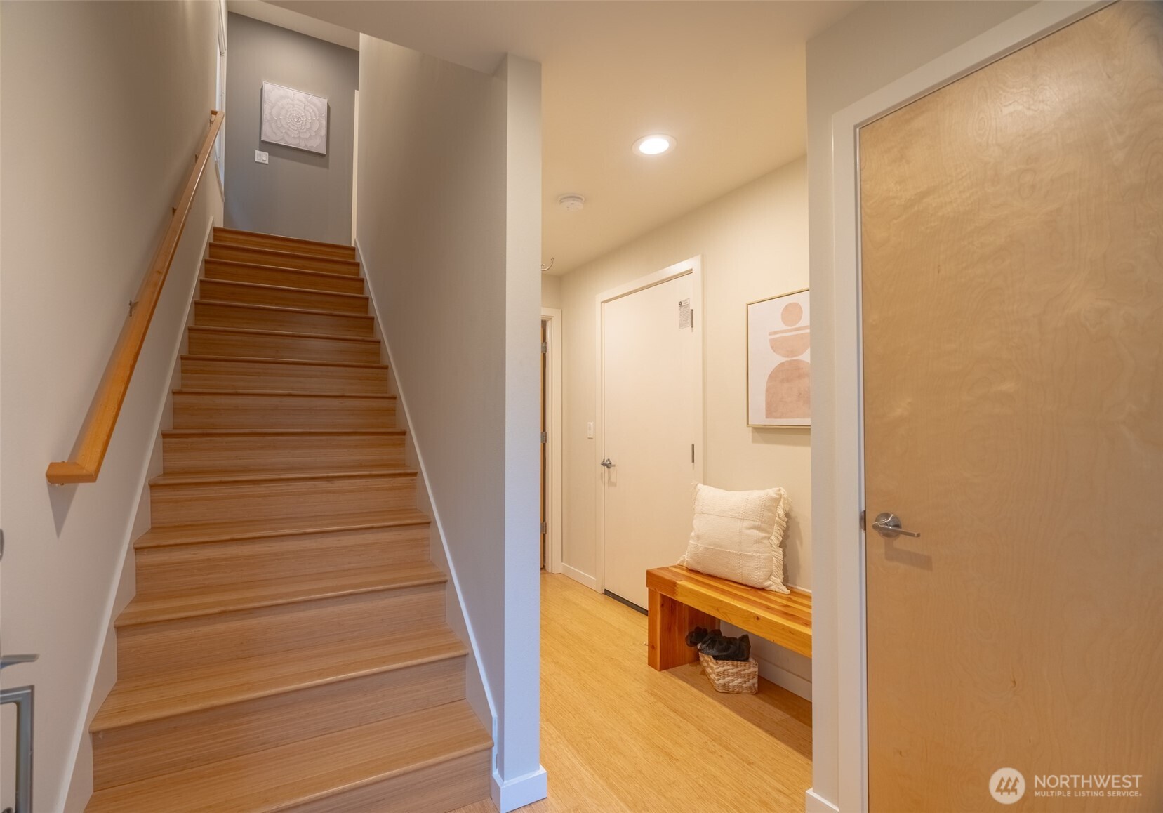 4413 Meridian Avenue North Seattle, WA 98103 - Photo 25 of 32