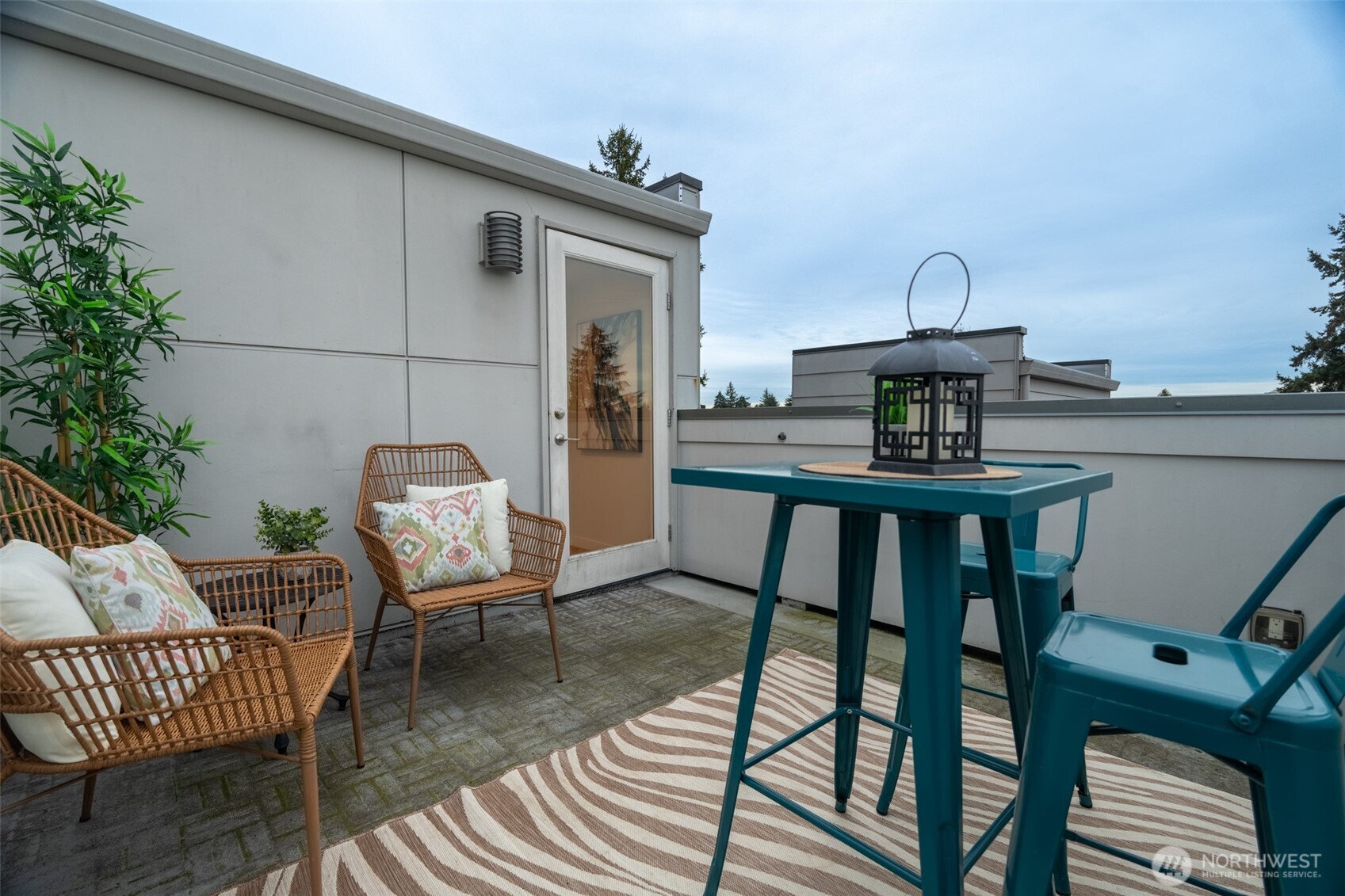 4413 Meridian Avenue North Seattle, WA 98103 - Photo 26 of 32