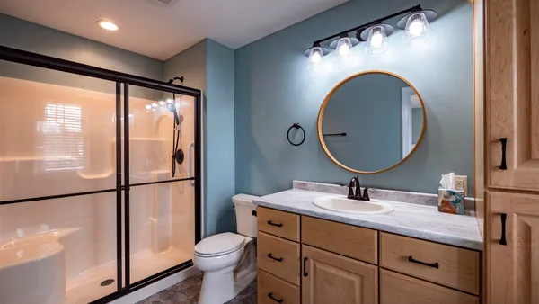$569,900 | 564 Hart Court, Waupaca, WI 54981