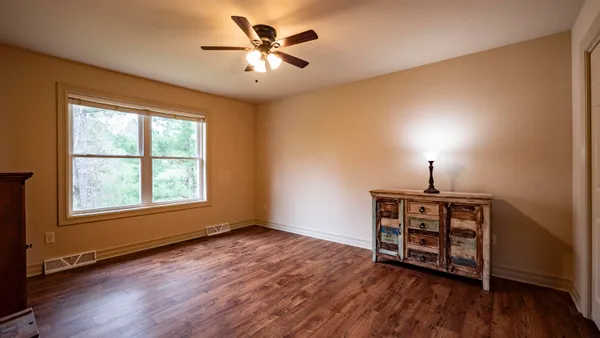 $569,900 | 564 Hart Court, Waupaca, WI 54981