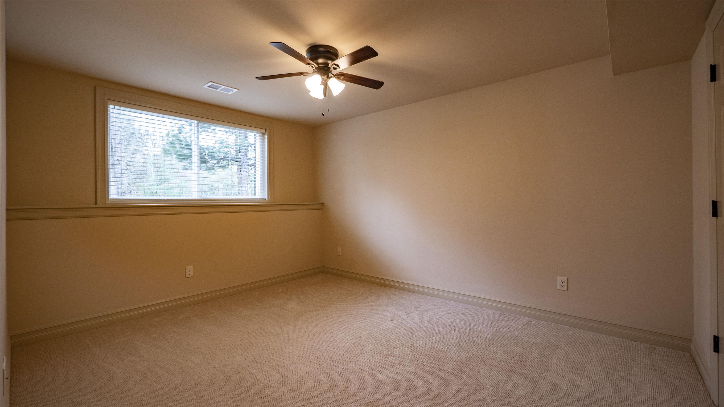 564 Hart Court Waupaca, WI 54981 - Photo 18 of 29