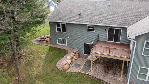 $569,900 | 564 Hart Court, Waupaca, WI 54981