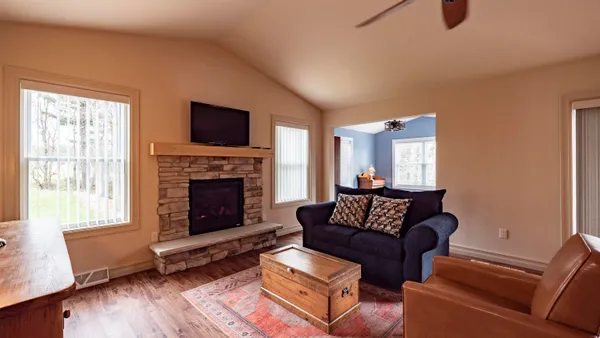 $569,900 | 564 Hart Court, Waupaca, WI 54981